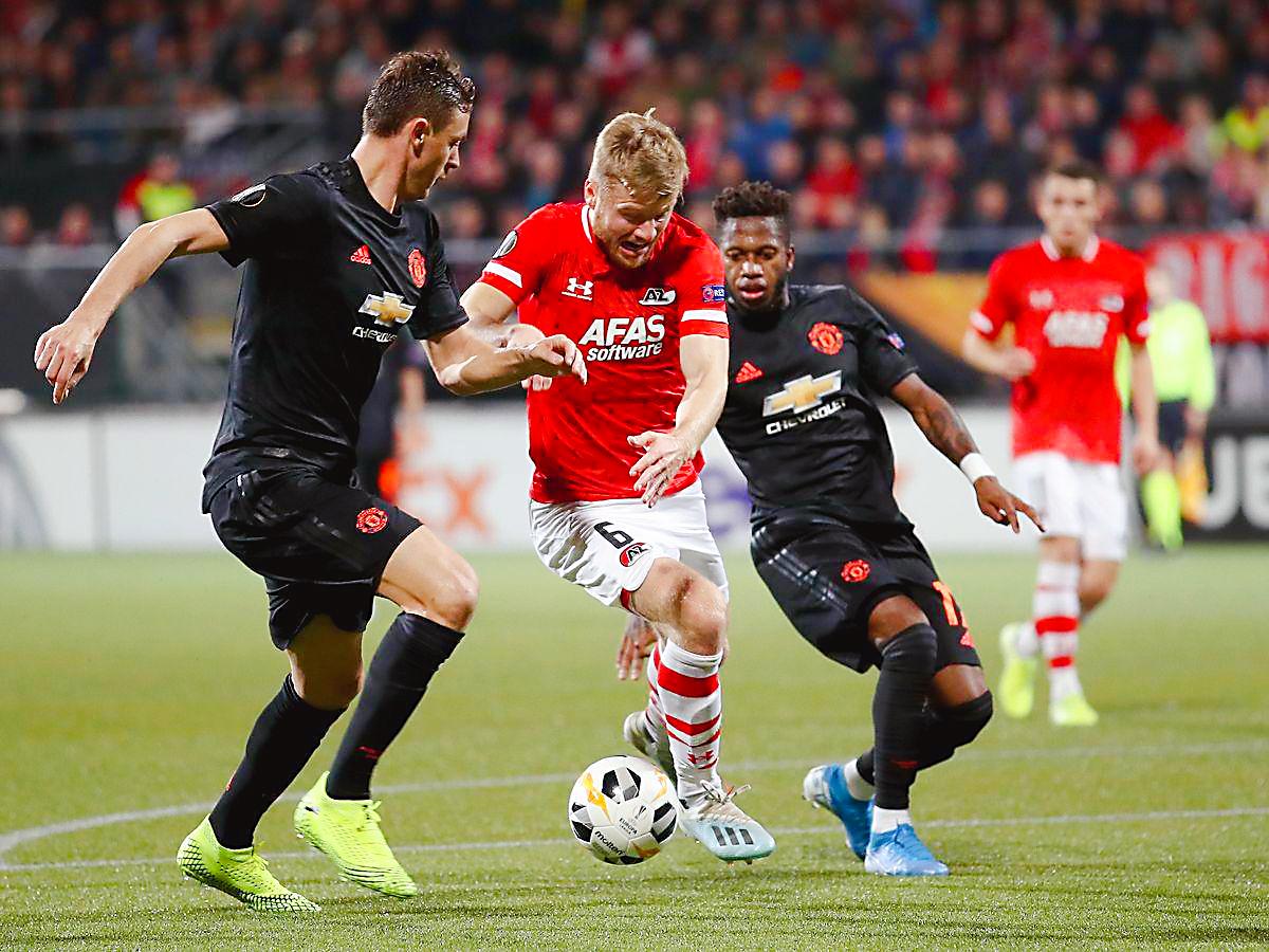 美高梅中国官网-山东男篮内部会议纪要流出——清晨状态回暖，荷甲使命明确，球探报告显示潜力